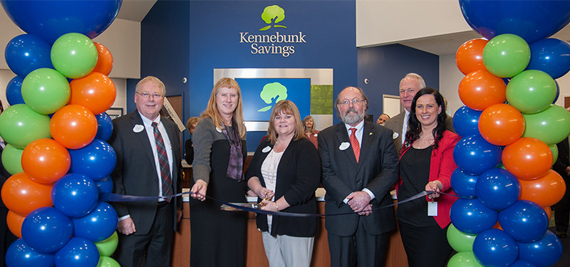 Kennebunk Savings staff and members of the Board of Directors officially open Stratham, New Hampshire office